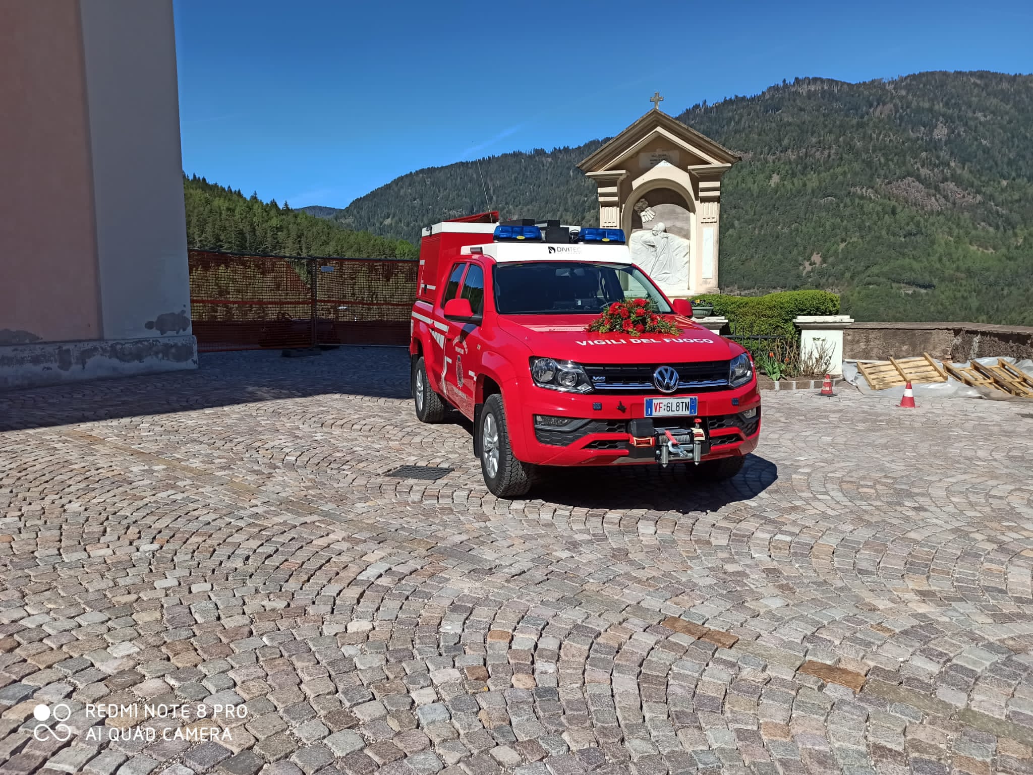 Festa patronale con benedizione di un nuovo automezzo dei Vigili del Fuoco volontari a Valfloriana
