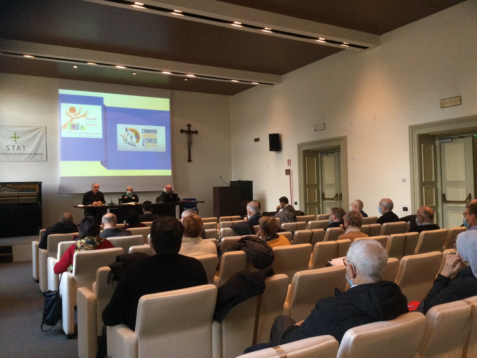 Consigli diocesani (presbiterale e pastorale) tracciano un bilancio di cinque anni di attività e “disegnano” il cammino sinodale. Don Lauro: “Al centro la sopravvivenza della fede”